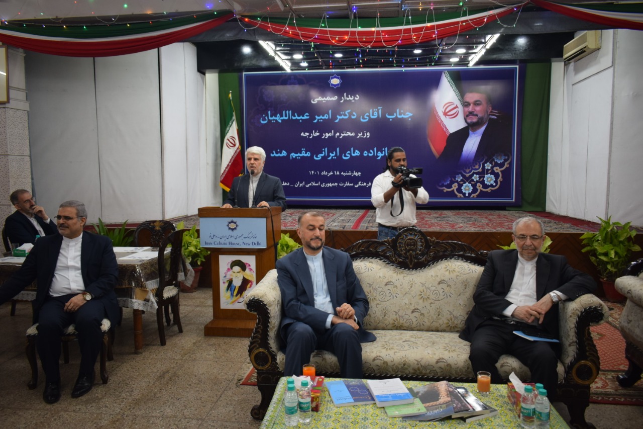 Iranian Foreign Minister Dr. Amir Abdollahian met with Iranian families living in India